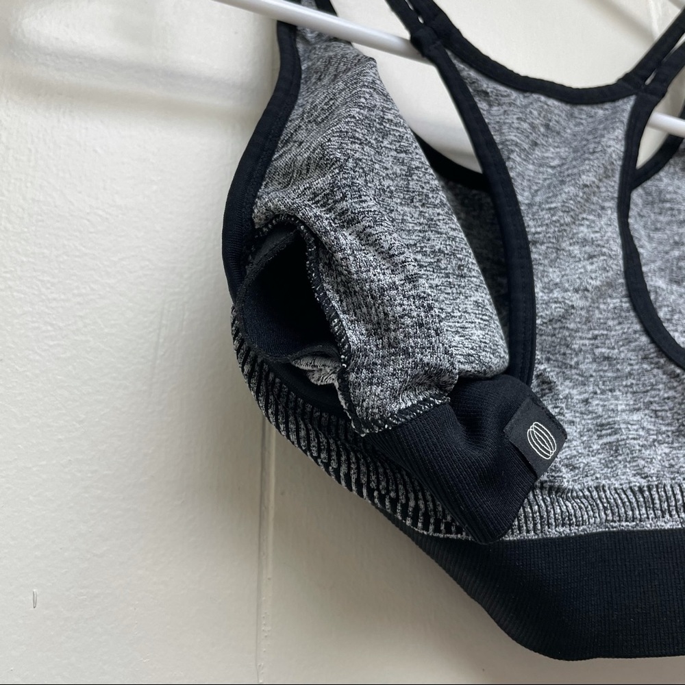 Basic Padded & Razor Back Sports Bra - Picture 3 of 5